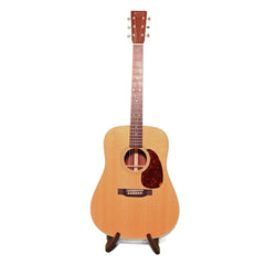 Martin D-28 (NEW)